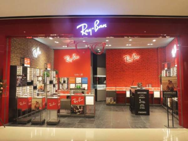 日合問(wèn)答：門頭招牌上的字是否需要發(fā)光?