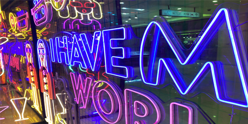 霓虹燈造型字;霓虹燈發(fā)光字;日合霓虹燈標識制作