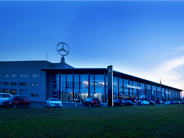 日合精選案例二：奔馳汽車4S店標(biāo)識(shí)定制