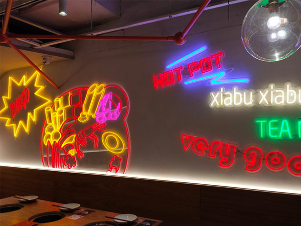 發光字定制；門頭燈箱定制；中山標識標牌廠家