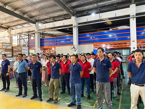 日合組織學(xué)習(xí)新《安全生產(chǎn)法》提高員工安全意識(shí)